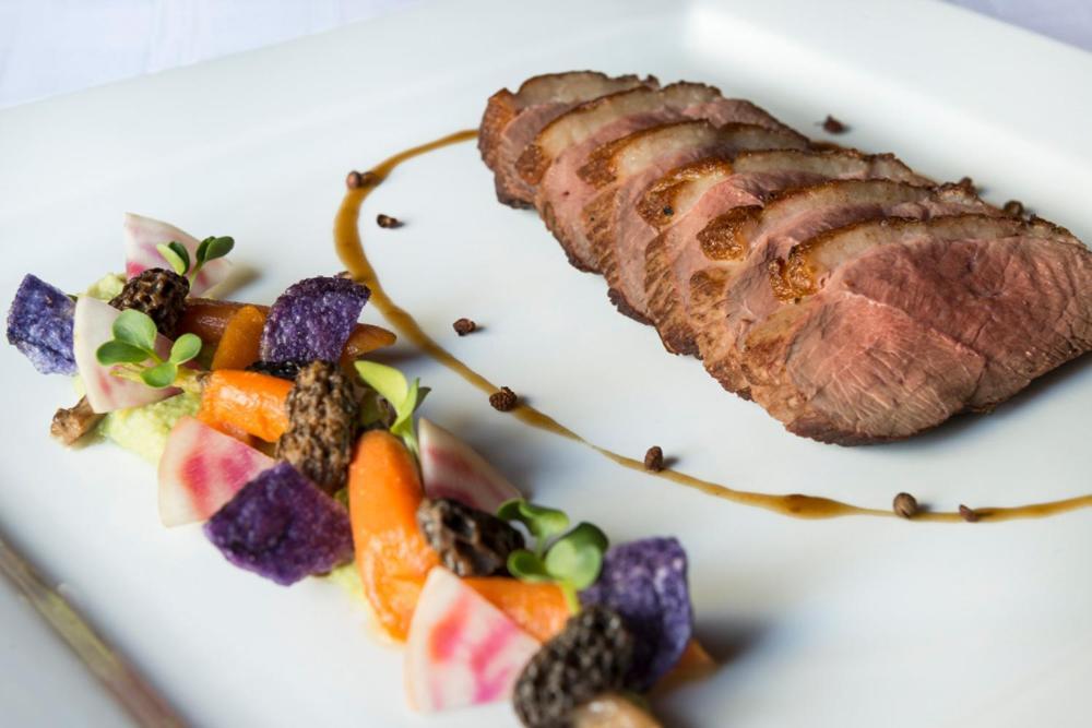 Logis-Hotel-Restaurant La Gentilhommiere Artres Экстерьер фото