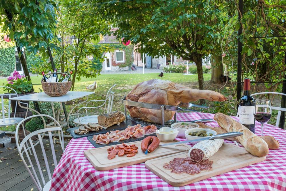 Logis-Hotel-Restaurant La Gentilhommiere Artres Экстерьер фото