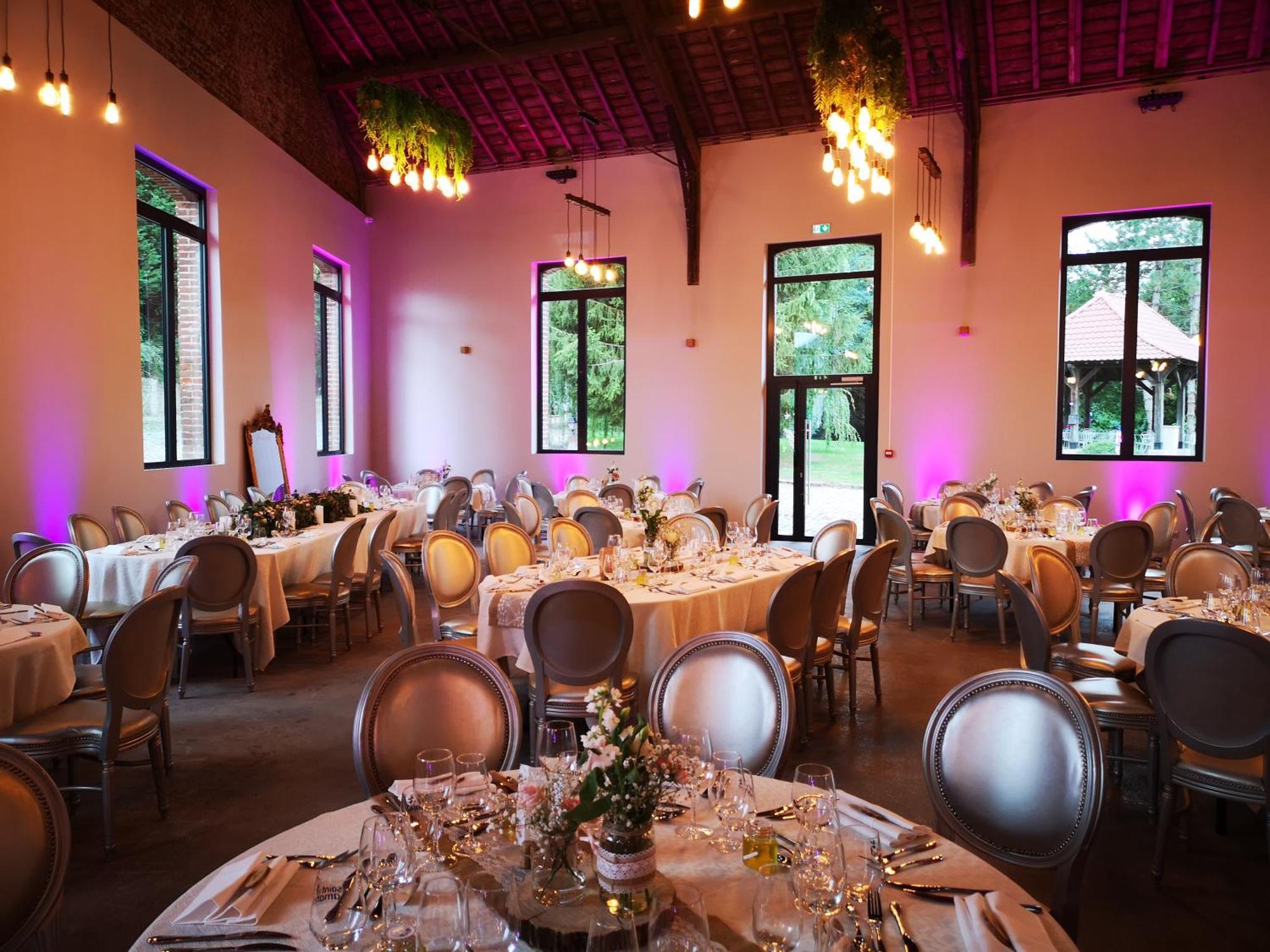 Logis-Hotel-Restaurant La Gentilhommiere Artres Экстерьер фото