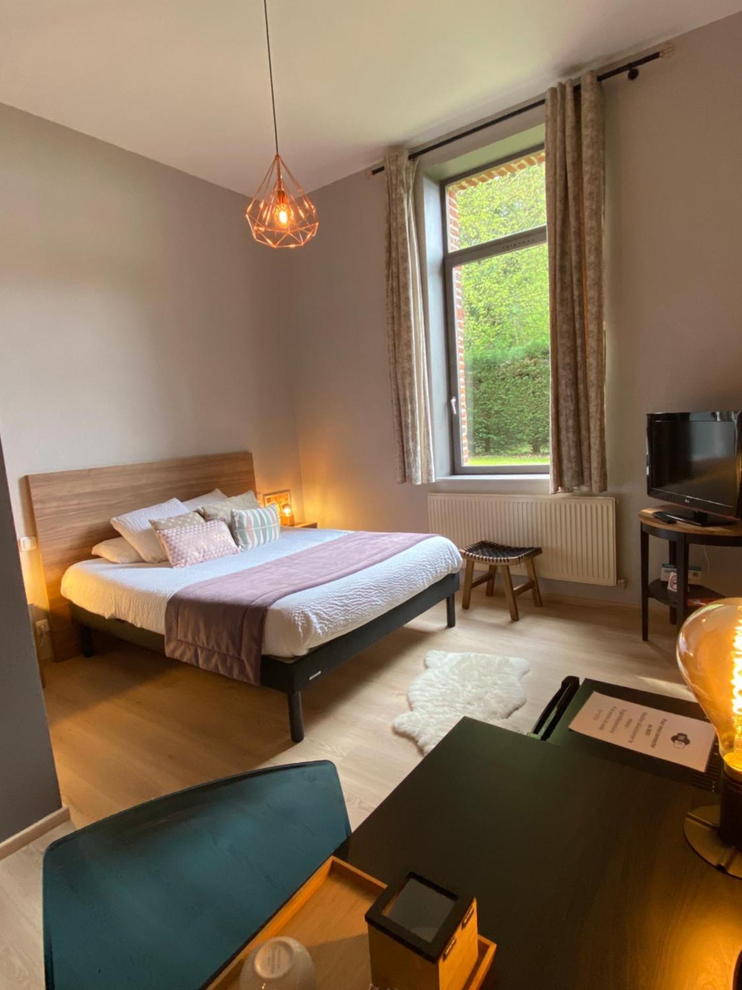 Logis-Hotel-Restaurant La Gentilhommiere Artres Экстерьер фото